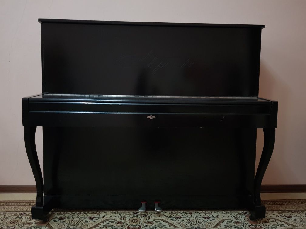 Pianino Penza sotiladi