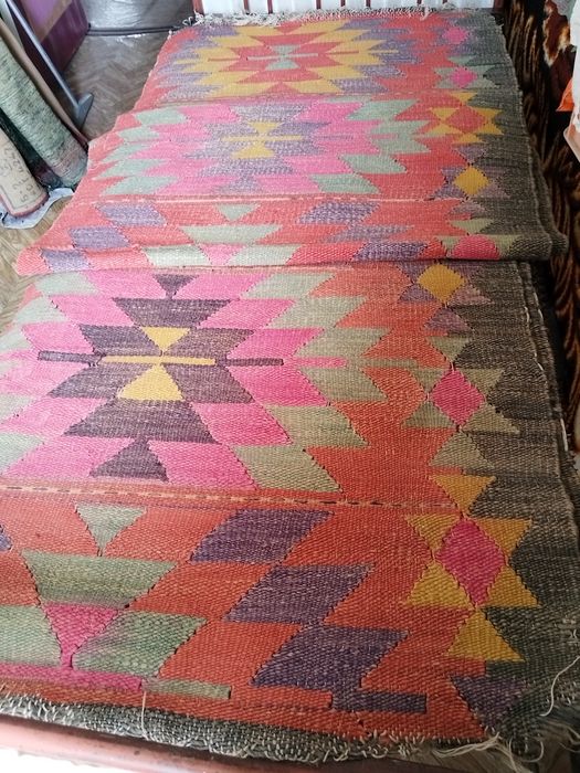 Продаётся палас б/у в хорошем состоянии