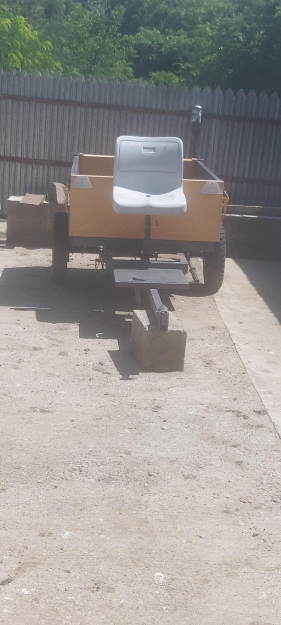 Remorcă moto sapă
