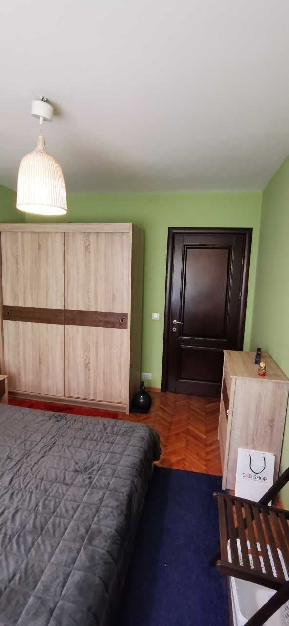 Inchiriere apartament 3 camere Podu Ros – Piata Nicolina , IASI