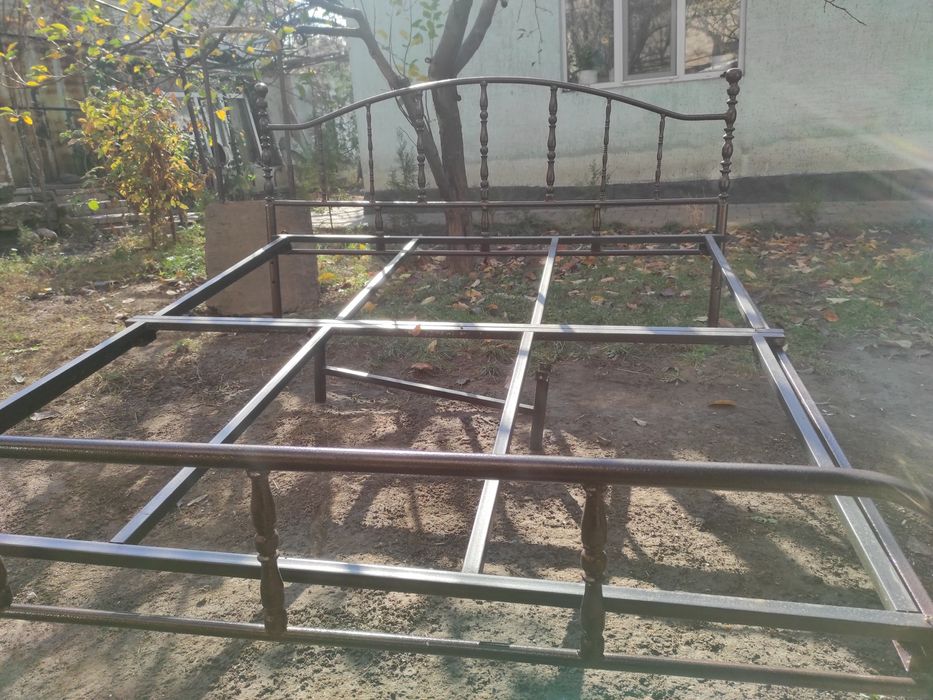 Кровать двуспальная 200*180