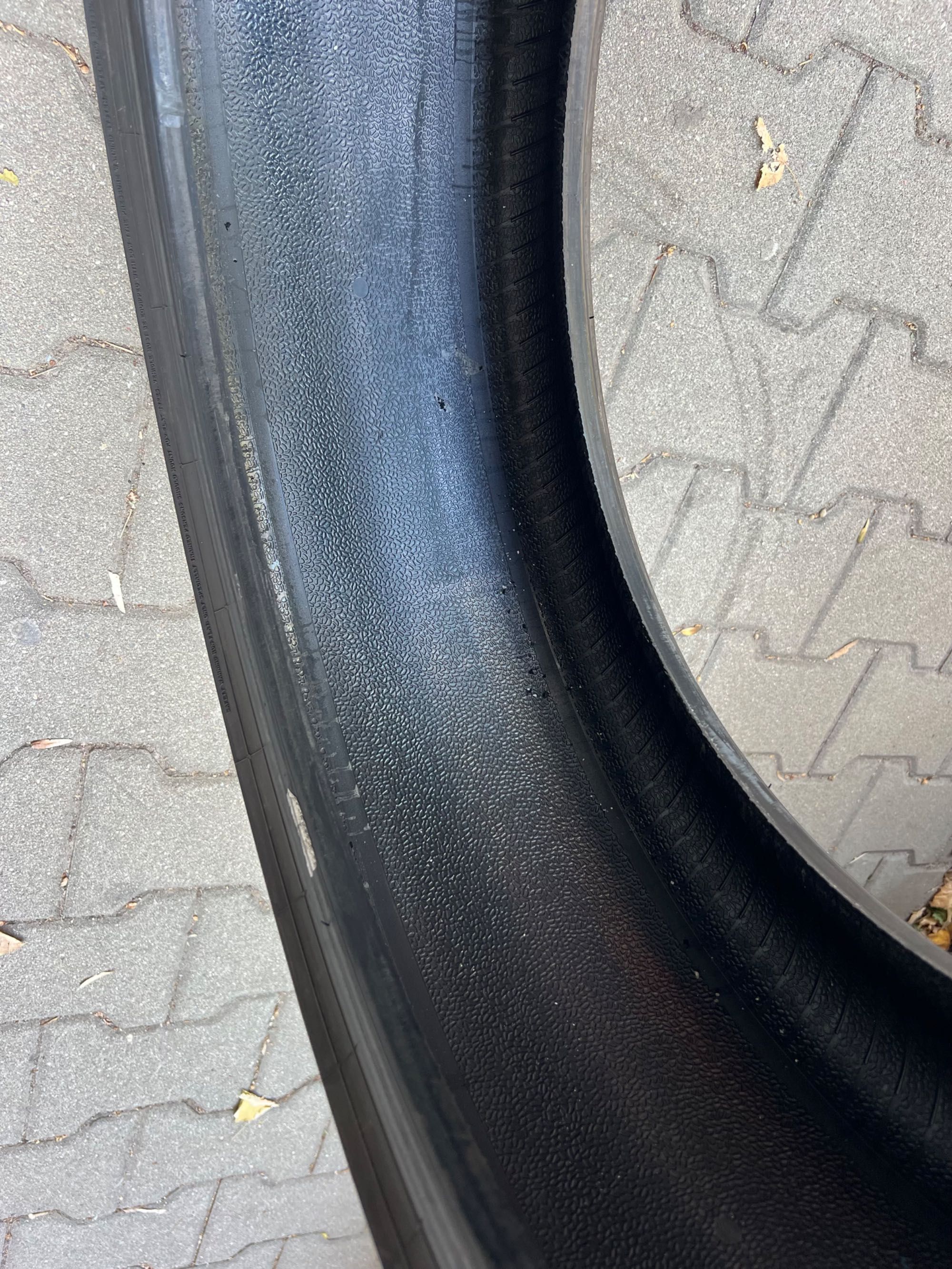 Лятна гума 245 40 20 Pirelli P-zero run flat с хомологация за Bmw
