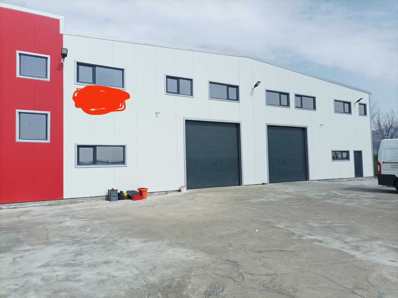 Дава се под наем Промишлена сграда в Казанлък - 522 кв.м за 2040 € - Снимка #9