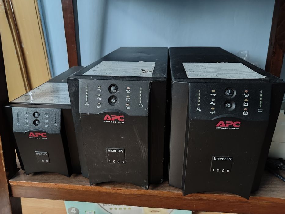 UPS APC smart SUA1000i și 750