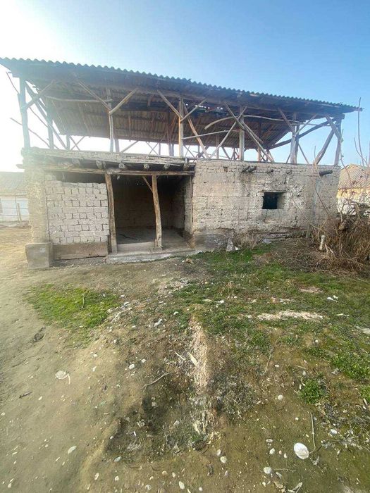 Куйи Чирчикда 20 соток ер майдони сотиляпти.