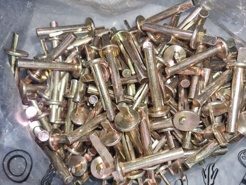 анкер-клин новый