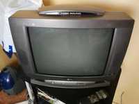 Телевизор LG - golden Eye II с оригинално дистанционно.