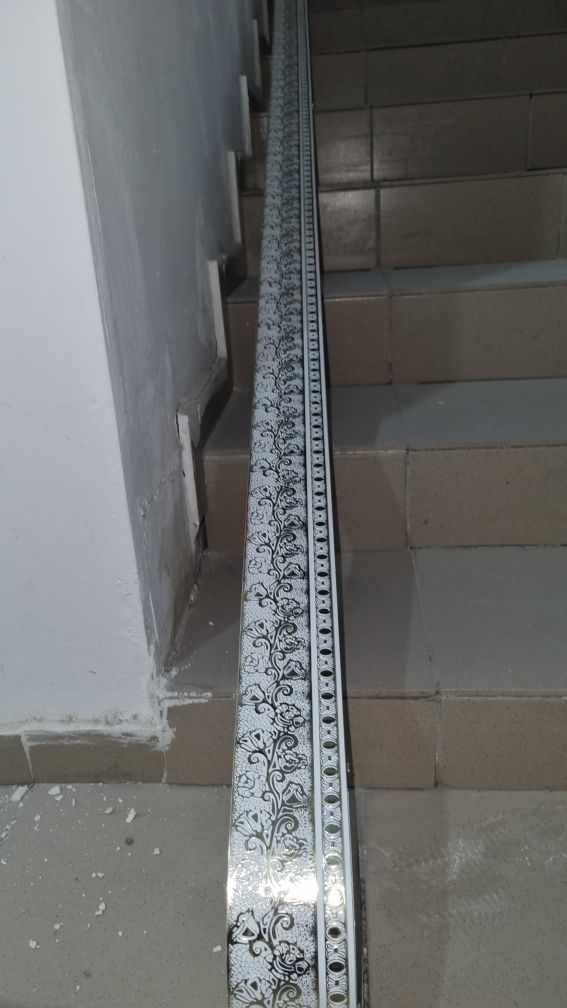 Продаётся гардина (карниз)