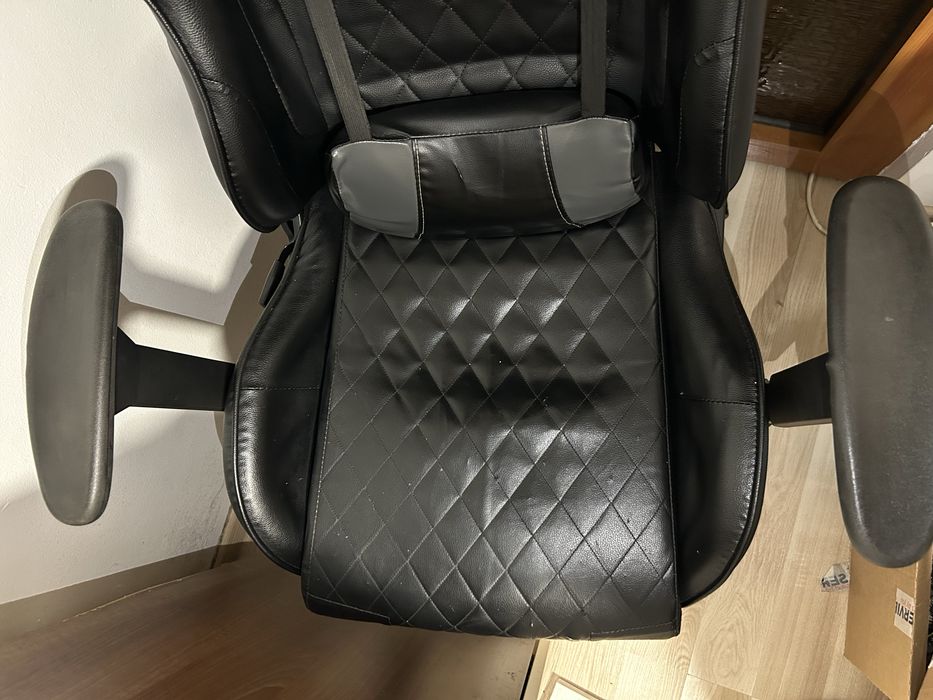 Scaun Gaming Genator intretinut fara probleme