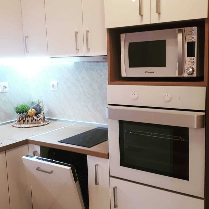 Дава се под наем Двустаен апартамент в София, Витоша - 60 кв.м за 765 € - Снимка #2