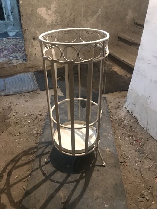 Suport umbrele fier alb