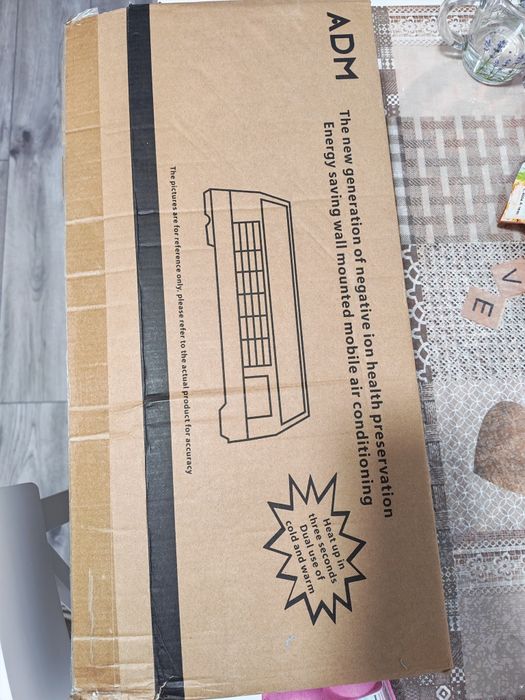 Vând unitate aer cald aer rece in cutie.