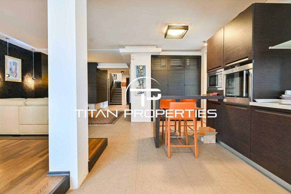 Дава се под наем Тристаен апартамент в София, Център - 200 кв.м за 2000 € - Снимка #2