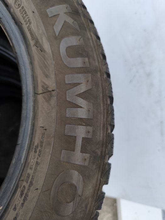 Anvelope 215 60 r17 iarna kumho