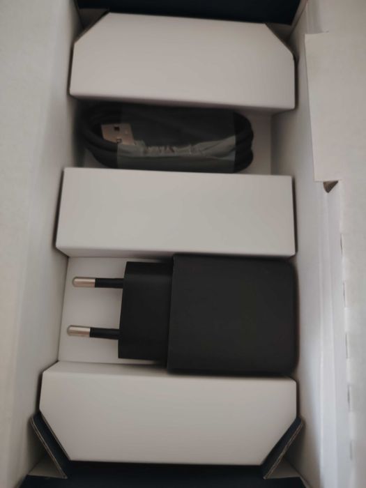 Телефон Motorola g04