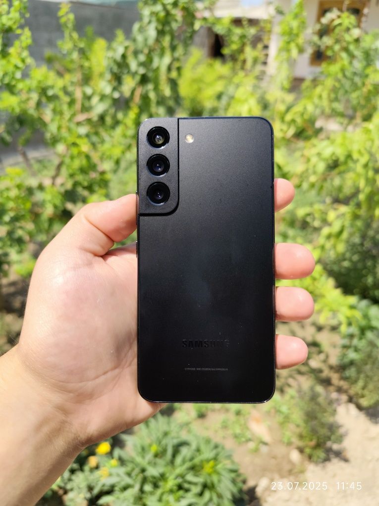 s22 8/256 gb Holatiga narxi yarasha