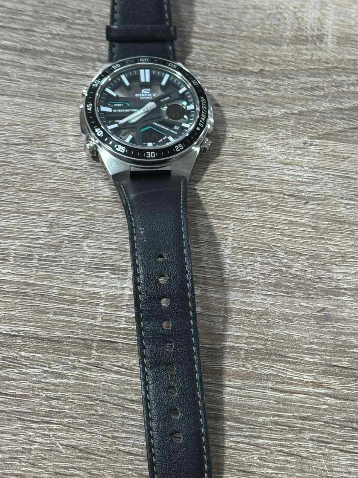 Продавам Мъжки Часовник Edifice