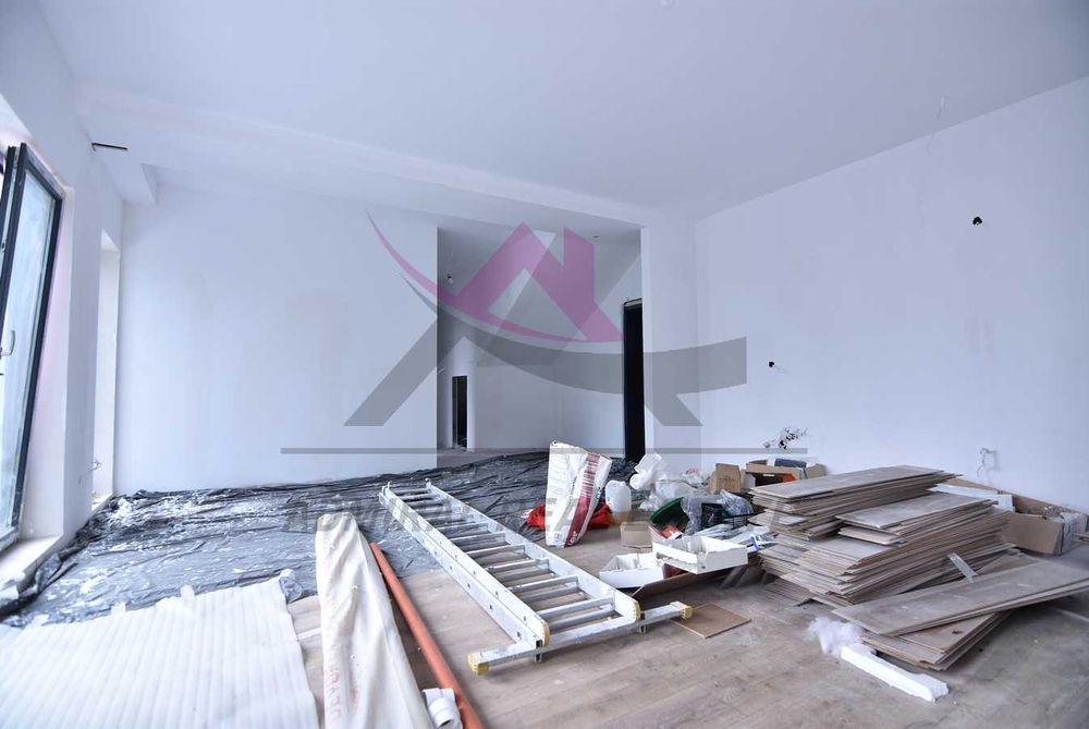 Продава се Тристаен апартамент в Варна, м-т Траката - 118 кв.м за 1611 €/кв.м - Снимка #1