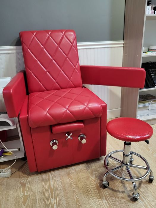 Продам педикюрное кресло