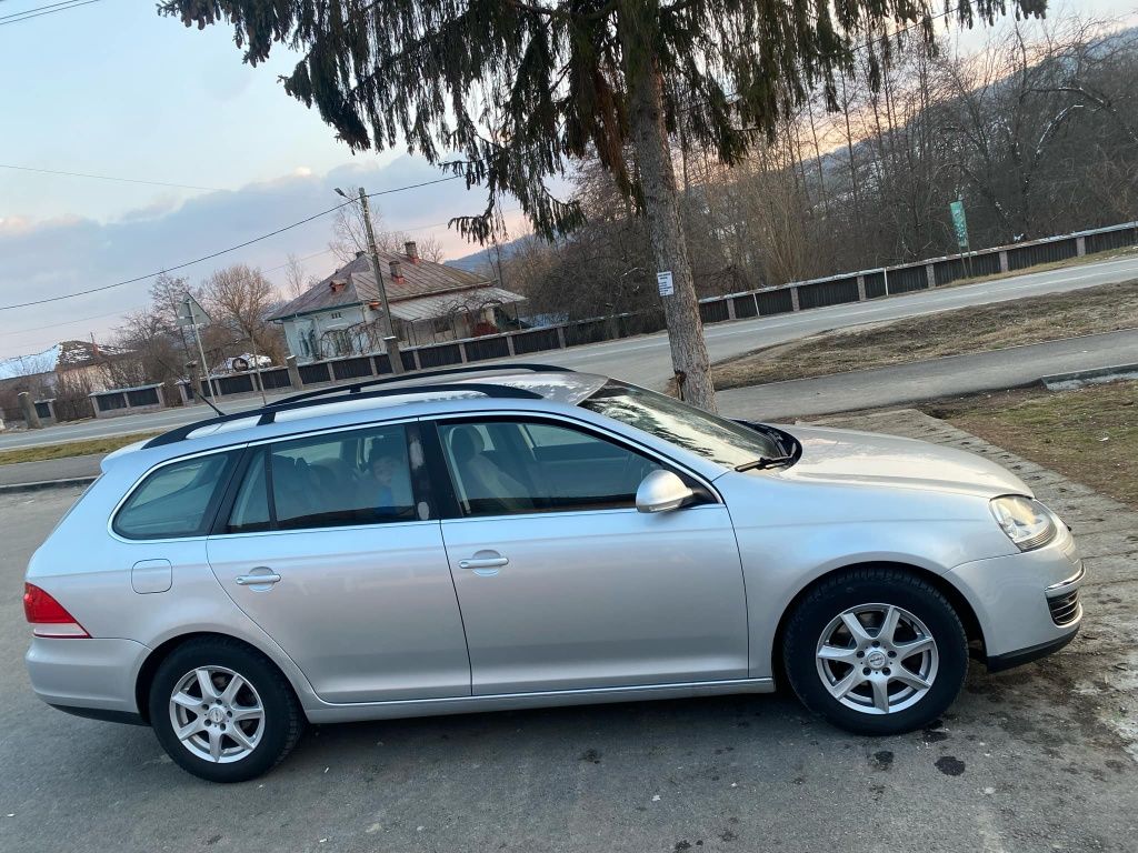 Vând golf 5 2008