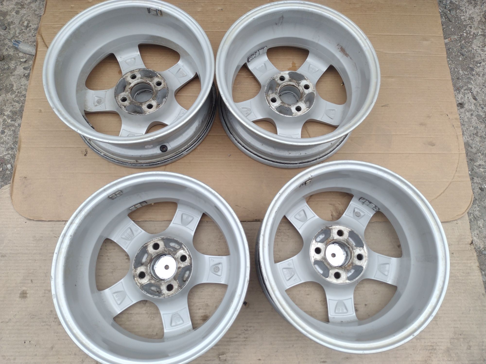 Перфектни ENZO 14-4x98 ET38 5.5j Fiat Doblo