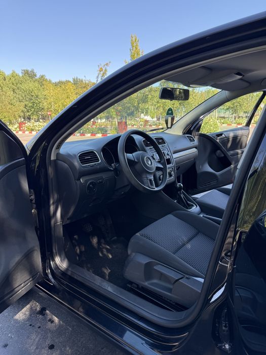 Vând Volkswagen Golf 6 1.4 2010 Euro5