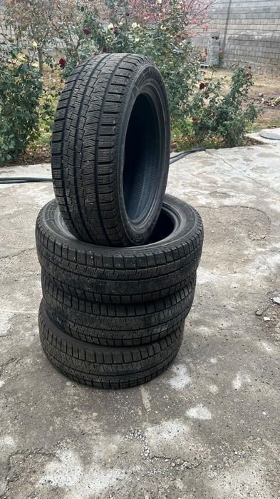 Зимние шины в хорошем состоянии