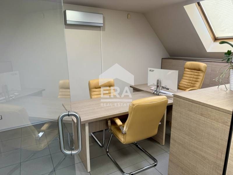 Продава се Офис в Варна, Център - 124 кв.м за 2904 €/кв.м - Снимка #8