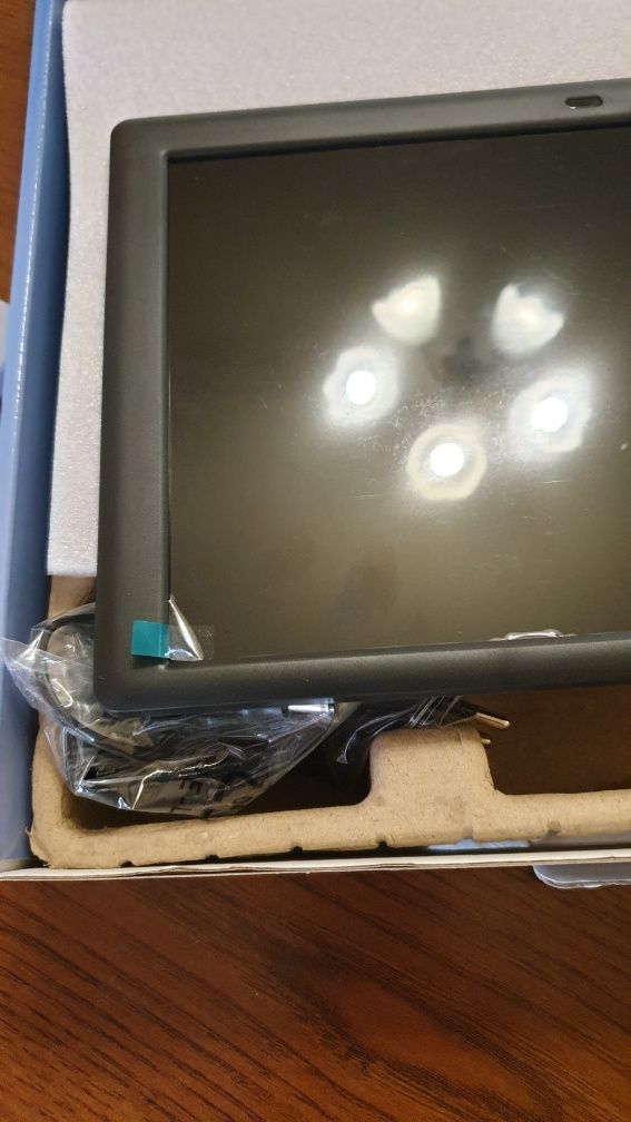 Digital Photo Frame SDF 1082 BK 10.1 HD панел ново.