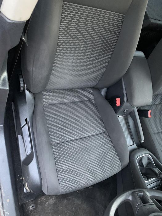 Фолксваген Голф 6 комби 1.6 тди 105 коня 2011год