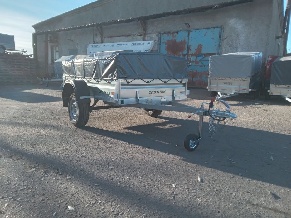 Прицеп легковой спутник