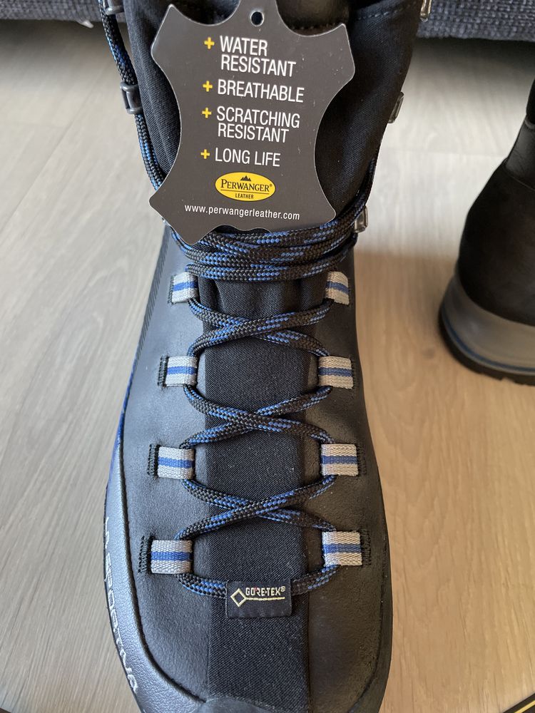 Vand ghete goretex (41)La Sportiva.