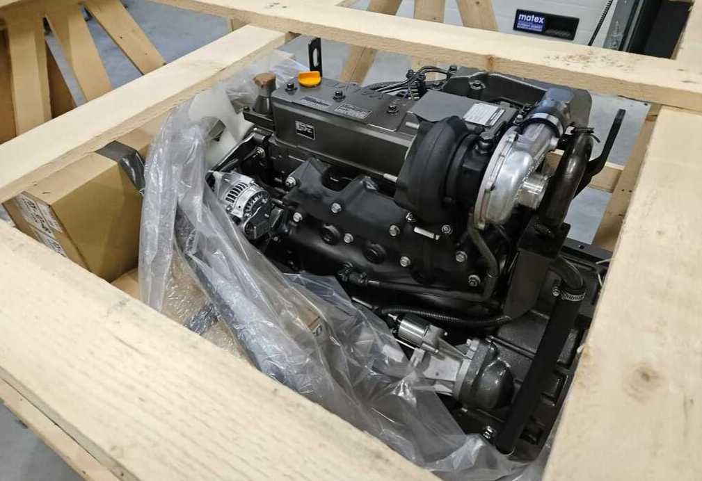 Motor Yanmar 4TNV pentru diverse utilaje - Motor nou cu garantie