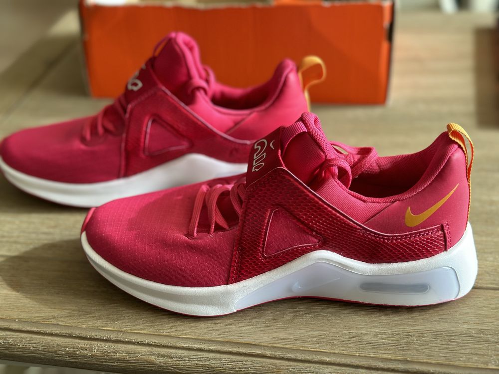 Nike Air Max Bella Tr 5 - 36 размер