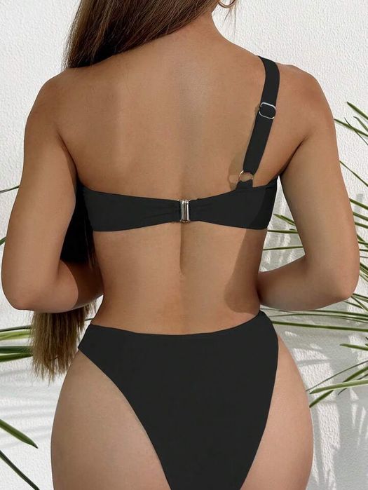 Costum Baie C803 (Daira-Shop.ro) Negru cu Bretele Intreg Catarame