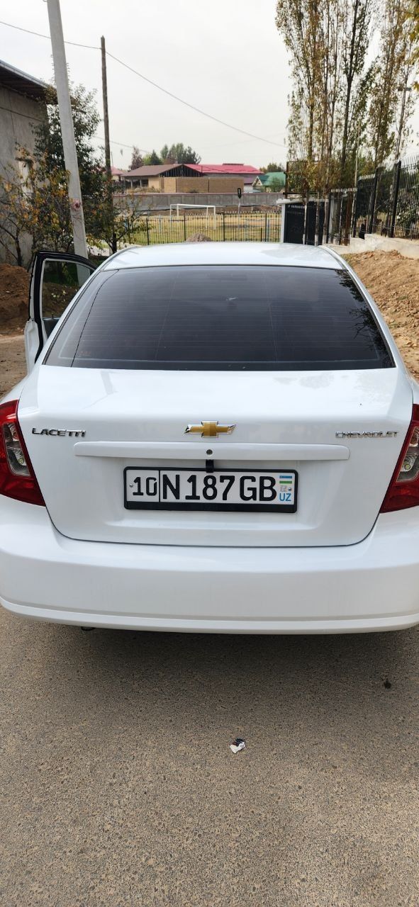 Lasetti 1.8 zõr xolatda