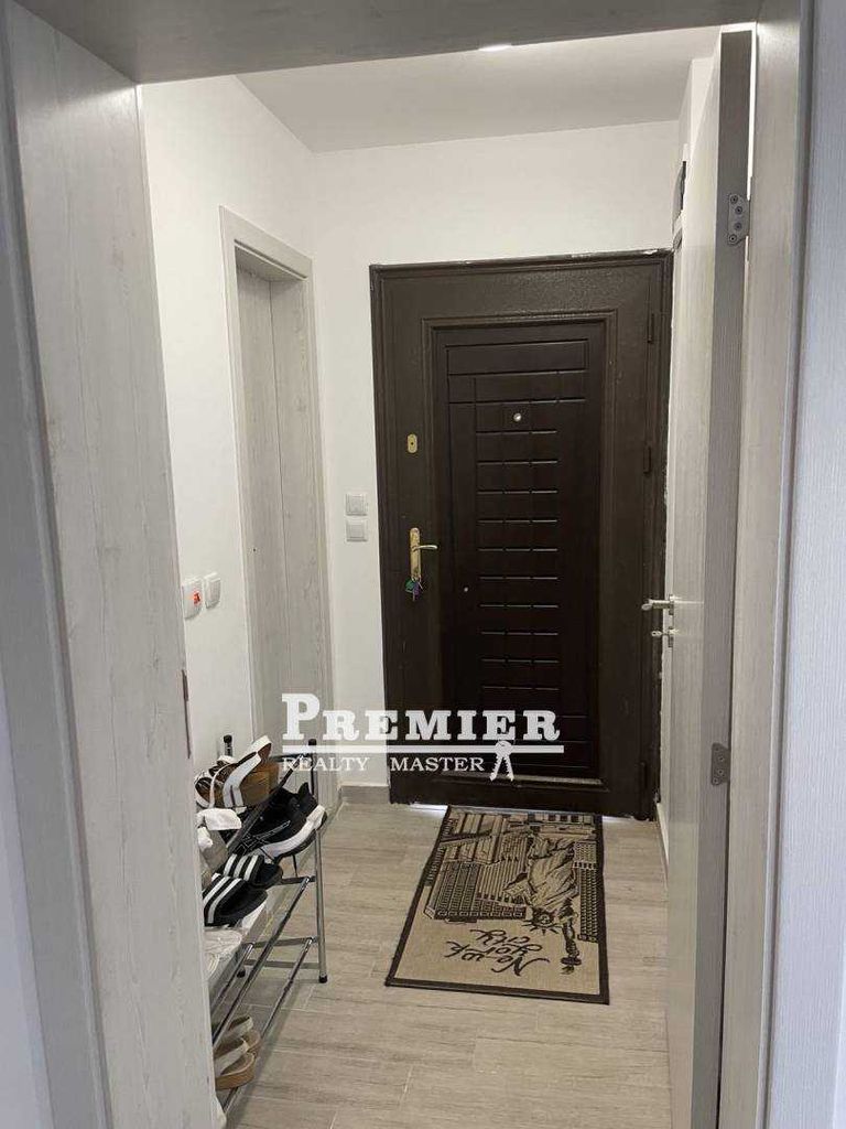 Продава се Тристаен апартамент в к.к. Албена - 85 кв.м за 942 €/кв.м - Снимка #3