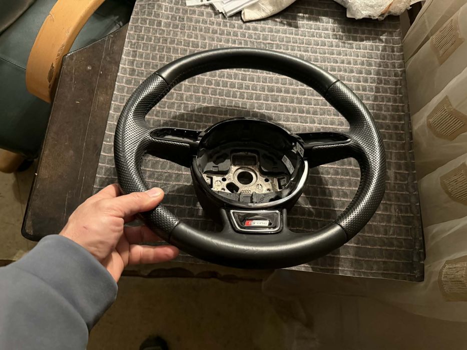 Волан за Ауди А4, А5, А6, Q5, Q3 S Line