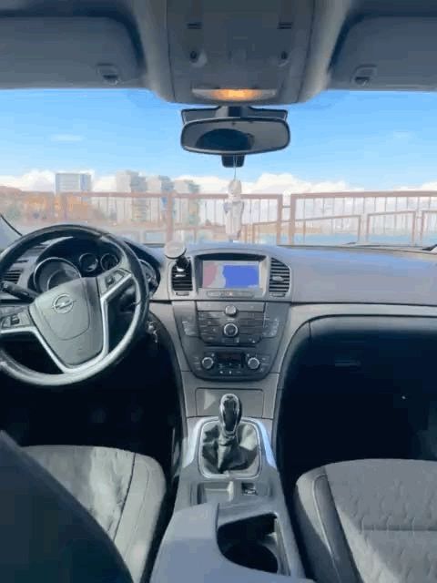 Vand Opel Insignia 2013 in stare perfecta