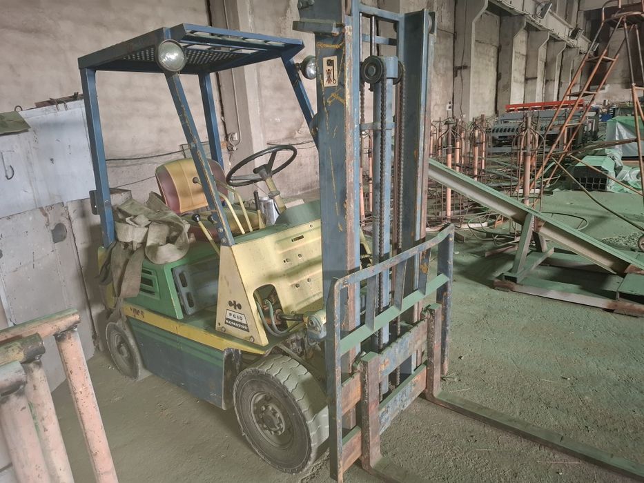 Продам вилочный погрузчик 1 тн