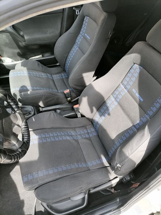 Синьо Дълбоко Рекаро Голф 3 GTI