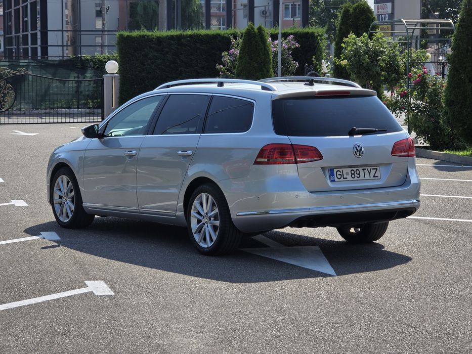 Vând VW PASSAT B7 HighLine Combi - An 2013