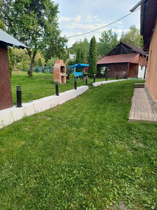 Închiriez pt muncitori.