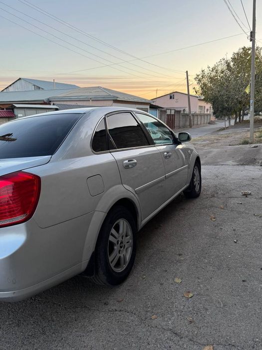 2012 yil yurgan propek. oladigan moshinada udar