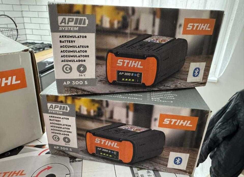 STIHL MSA 200 C-B,Акумулаторна резачка, зарядно, 2 батерии. Чисто нови