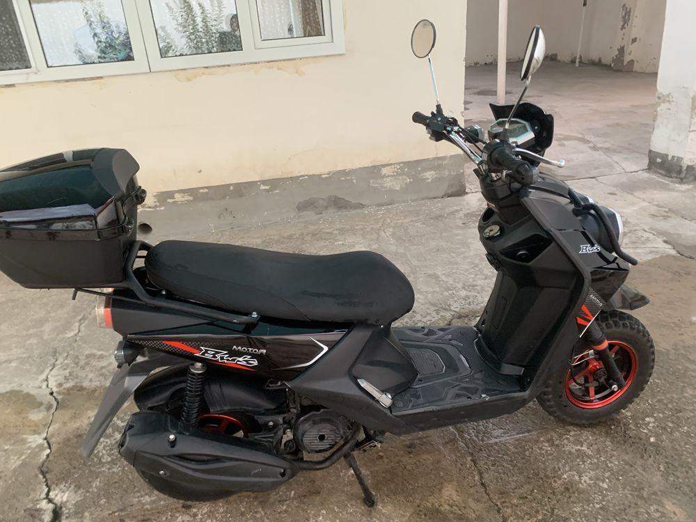 skuter nomida bw’s