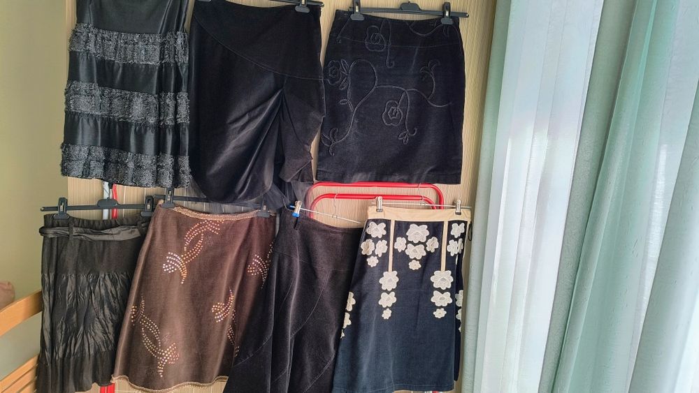 Поли дънкови джинсови вълнени ленени 19 бр за 30 лв.