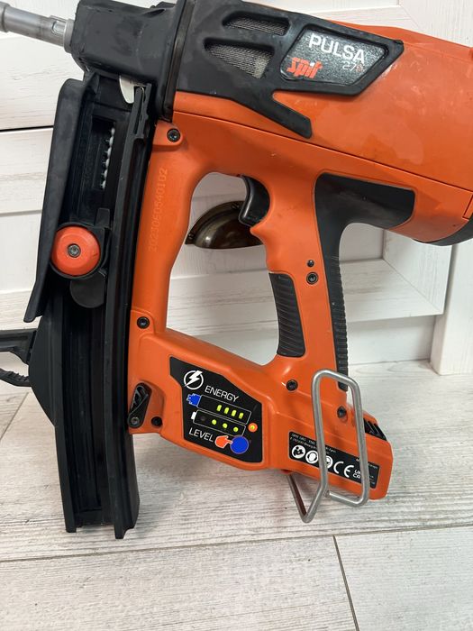 Pistol cuie Spit pulsa P27
