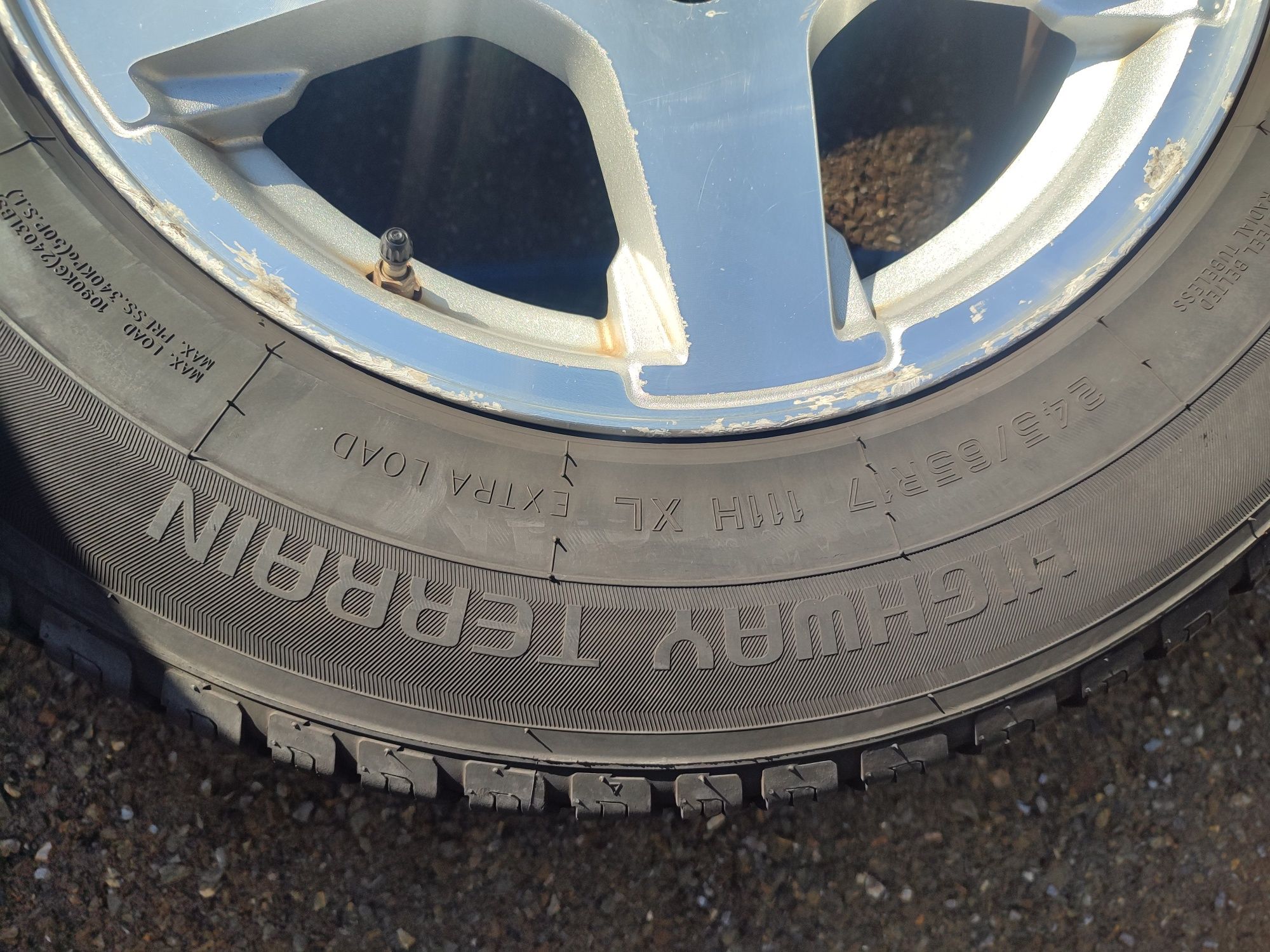 245/65/17" 4бр Vigorous highway terain,dot3821,8mm