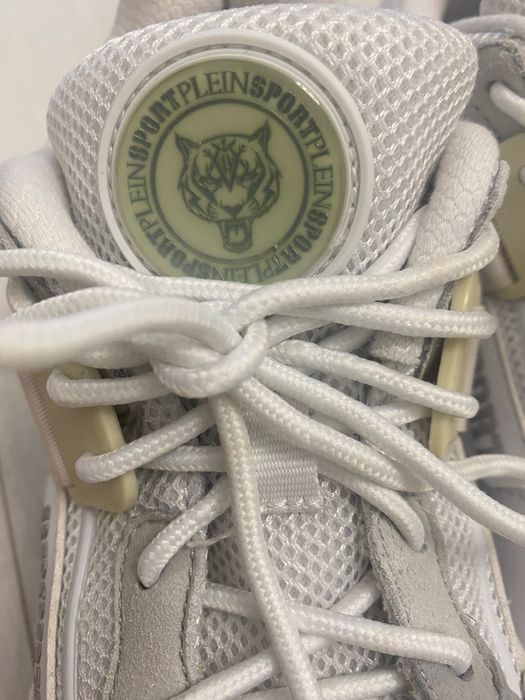 Маратонки PLEIN Sport- като нови , 39 номер , бели